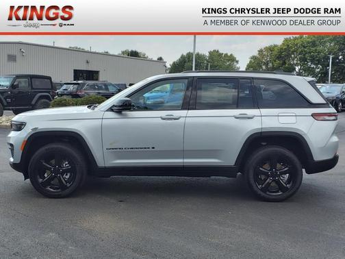 Silver Zynith 2024 Jeep Grand Cherokee Altitude
