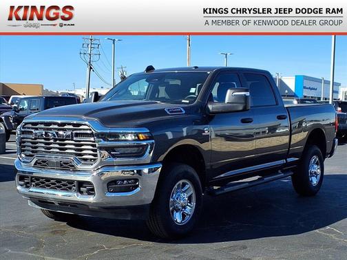2025 RAM 2500 Tradesman Crew Cab 4x4 6'4' Box