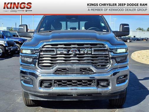 2025 RAM 2500 Tradesman Crew Cab 4x4 6'4' Box