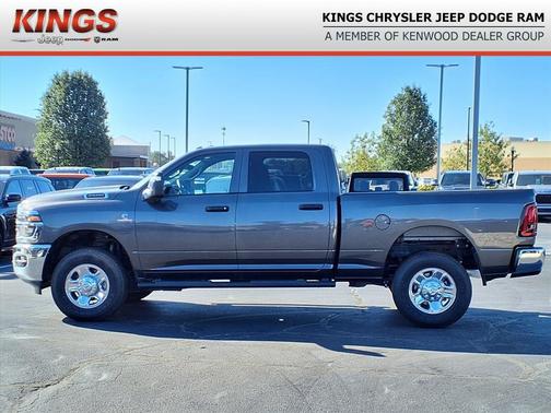 2025 RAM 2500 Tradesman Crew Cab 4x4 6'4' Box