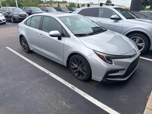 Classic Silver Metallic 2023 Toyota Corolla SE
