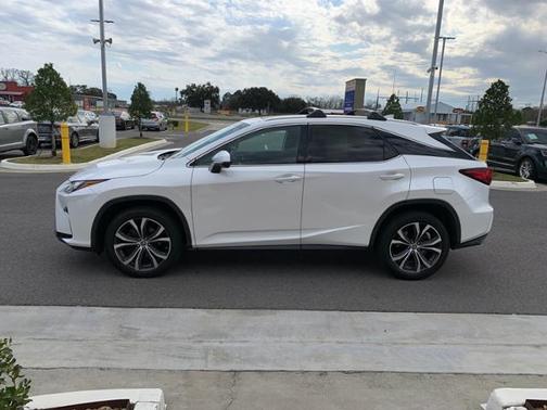 Photo 3 of 16 of 2018 Lexus RX 350