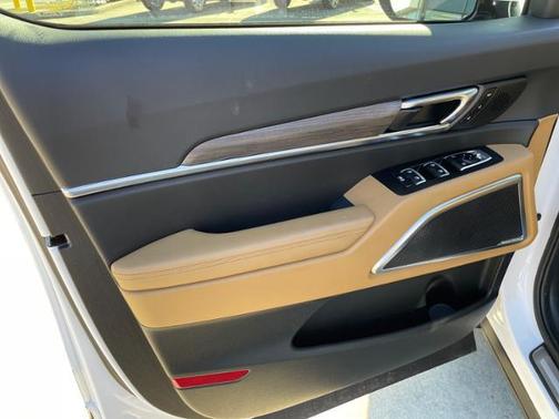 Photo 5 of 11 of 2022 Kia Telluride SX