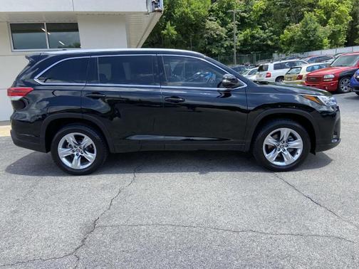 2017 Toyota Highlander Limited
