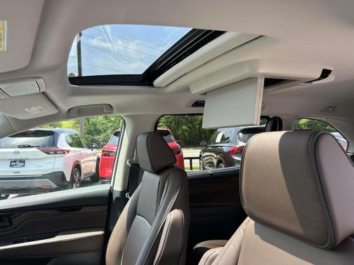 Platinum White Pearl 2026 Honda Odyssey Touring