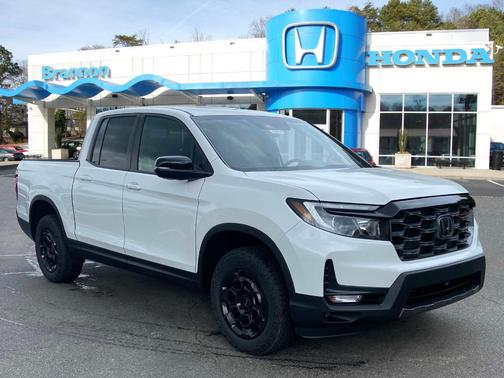 2025 Honda Ridgeline TrailSport+