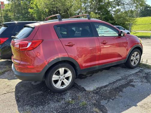 Red 2012 Kia Sportage LX