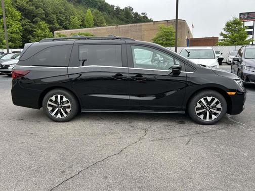 Crystal Black Pearl 2026 Honda Odyssey EX-L