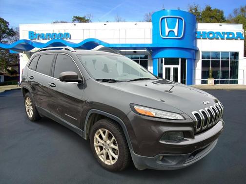 Gray 2017 Jeep Cherokee Latitude
