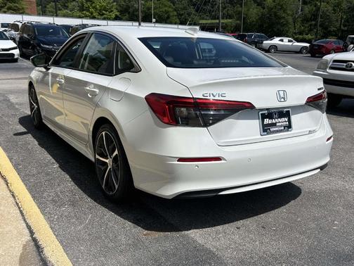 White 2024 Honda Civic Touring