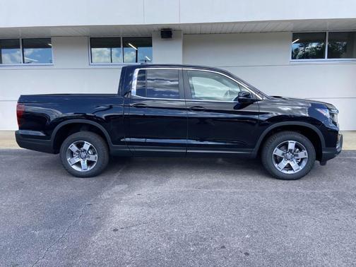 Crystal Black Pearl 2026 Honda Ridgeline RTL