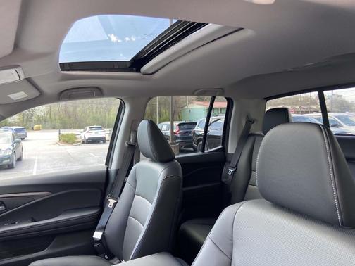 Crystal Black Pearl 2026 Honda Ridgeline RTL