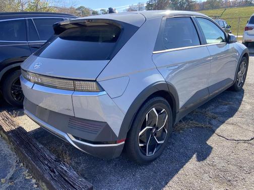 2022 Hyundai IONIQ 5 SEL