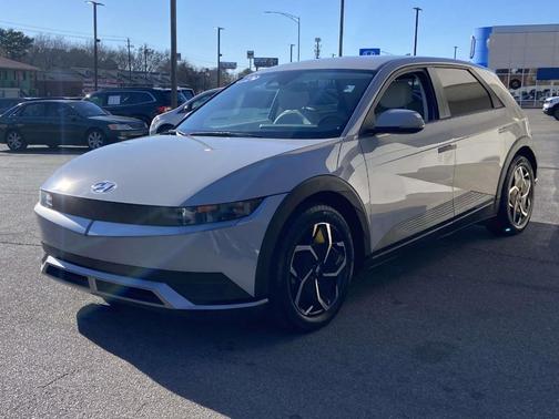 2022 Hyundai IONIQ 5 SEL