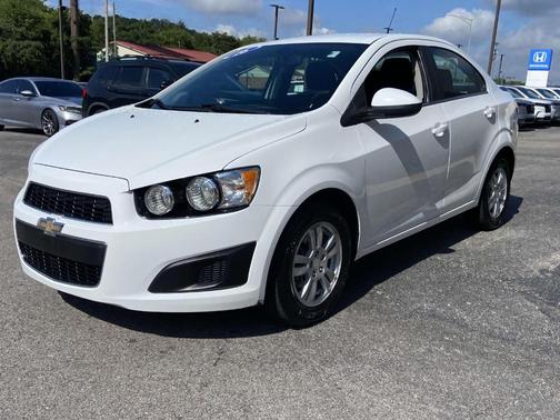 2016 Chevrolet Sonic LT