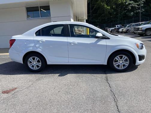 2016 Chevrolet Sonic LT