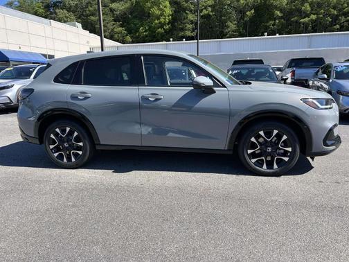 Urban Gray Pearl 2027 Honda HR-V EX-L