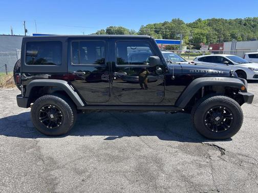 Black Clearcoat 2011 Jeep Wrangler Unlimited Rubicon
