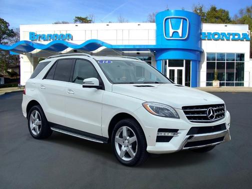 White 2014 Mercedes-Benz M-Class ML 550 4MATIC