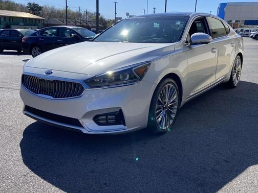 2017 Kia Cadenza SX Limited