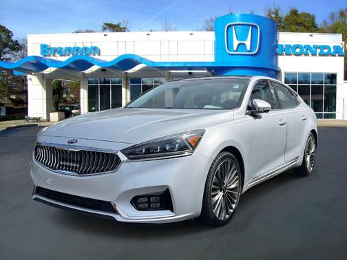 2017 Kia Cadenza SX Limited