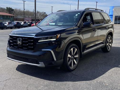 2024 Honda Pilot Touring