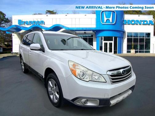 Satin White Pearl 2011 Subaru Outback 2.5i Limited