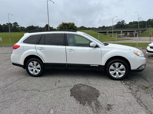 Satin White Pearl 2011 Subaru Outback 2.5i Limited