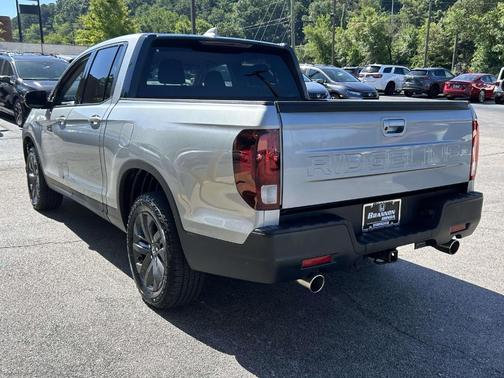 Lunar Silver Metallic 2024 Honda Ridgeline Sport