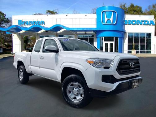2017 Toyota Tacoma SR