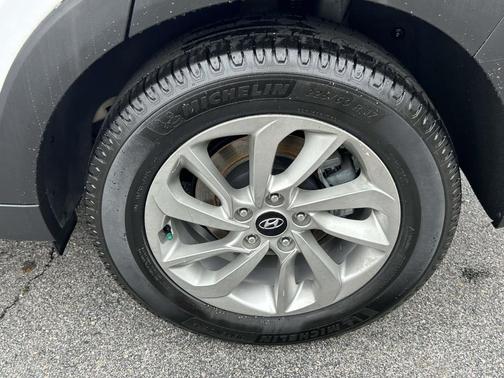 Winter White 2016 Hyundai TUCSON Eco