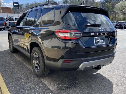 2026 Honda Pilot TrailSport