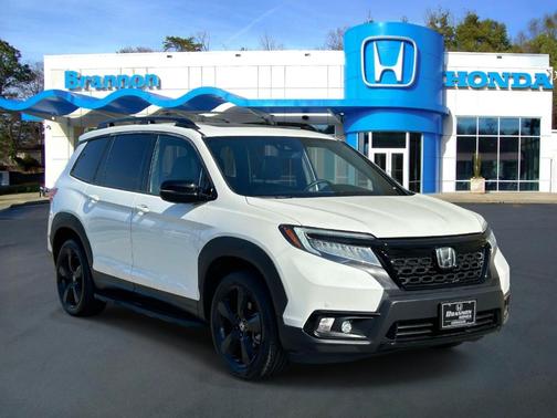 White 2019 Honda Passport Elite