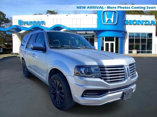 2017 Lincoln Navigator Select