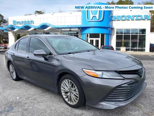 2018 Toyota Camry Hybrid XLE