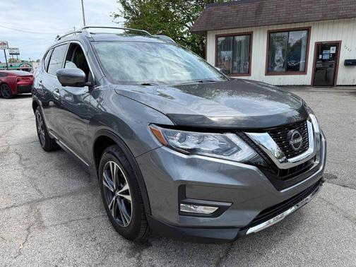 Gun Metallic 2018 Nissan Rogue SL