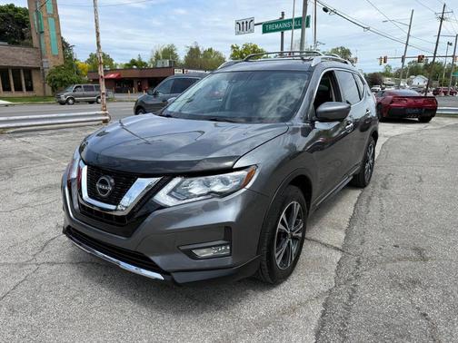Gun Metallic 2018 Nissan Rogue SL