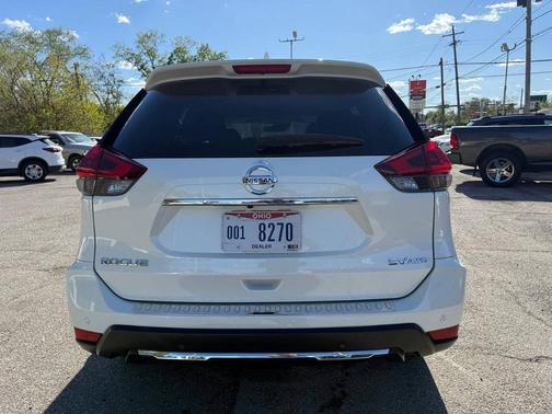 White 2020 Nissan Rogue SV
