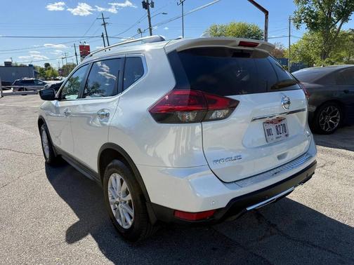 White 2020 Nissan Rogue SV