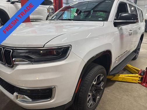 Bright White Clearcoat 2024 Jeep Wagoneer L Series III 4x4