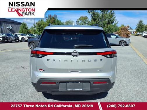 2025 Nissan Pathfinder SV 4WD