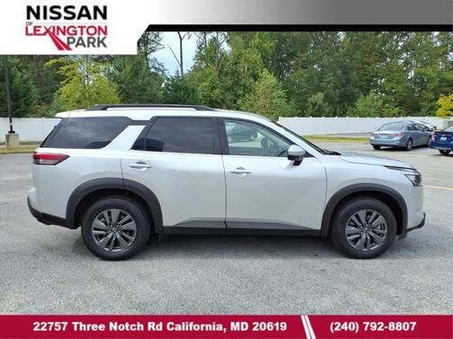 2024 Nissan Pathfinder SV 4WD