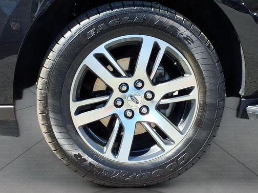 AGATE BLACK METALLIC 2024 Ford Expedition Limited