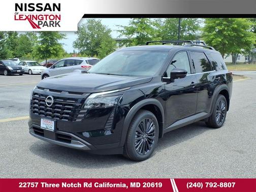 Super Black 2026 Nissan Pathfinder SL