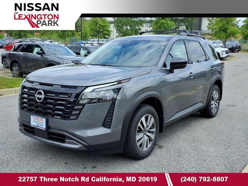 Gun Metallic 2026 Nissan Pathfinder SL