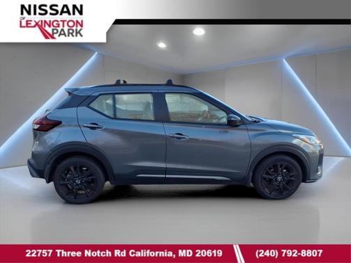 2023 Nissan Kicks SR