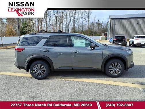 2025 Nissan Pathfinder SV 4WD