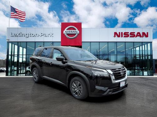 2025 Nissan Pathfinder SV 4WD