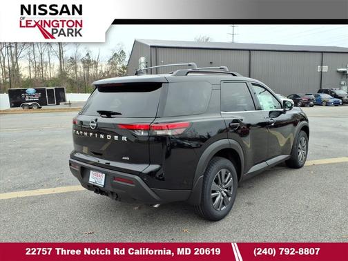 2025 Nissan Pathfinder SV 4WD