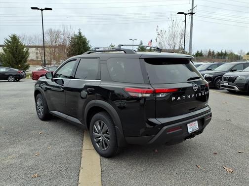2025 Nissan Pathfinder SV 4WD